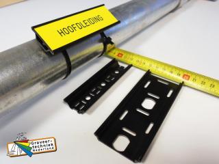 Kunststof tagplate houder 30mm hoog (Artnr HB30 TW) en 50mm hoog (Artnr HB50 TW), lengte zelf te bepalen. voor bv tiewrapbevestiging aan pijp en buis